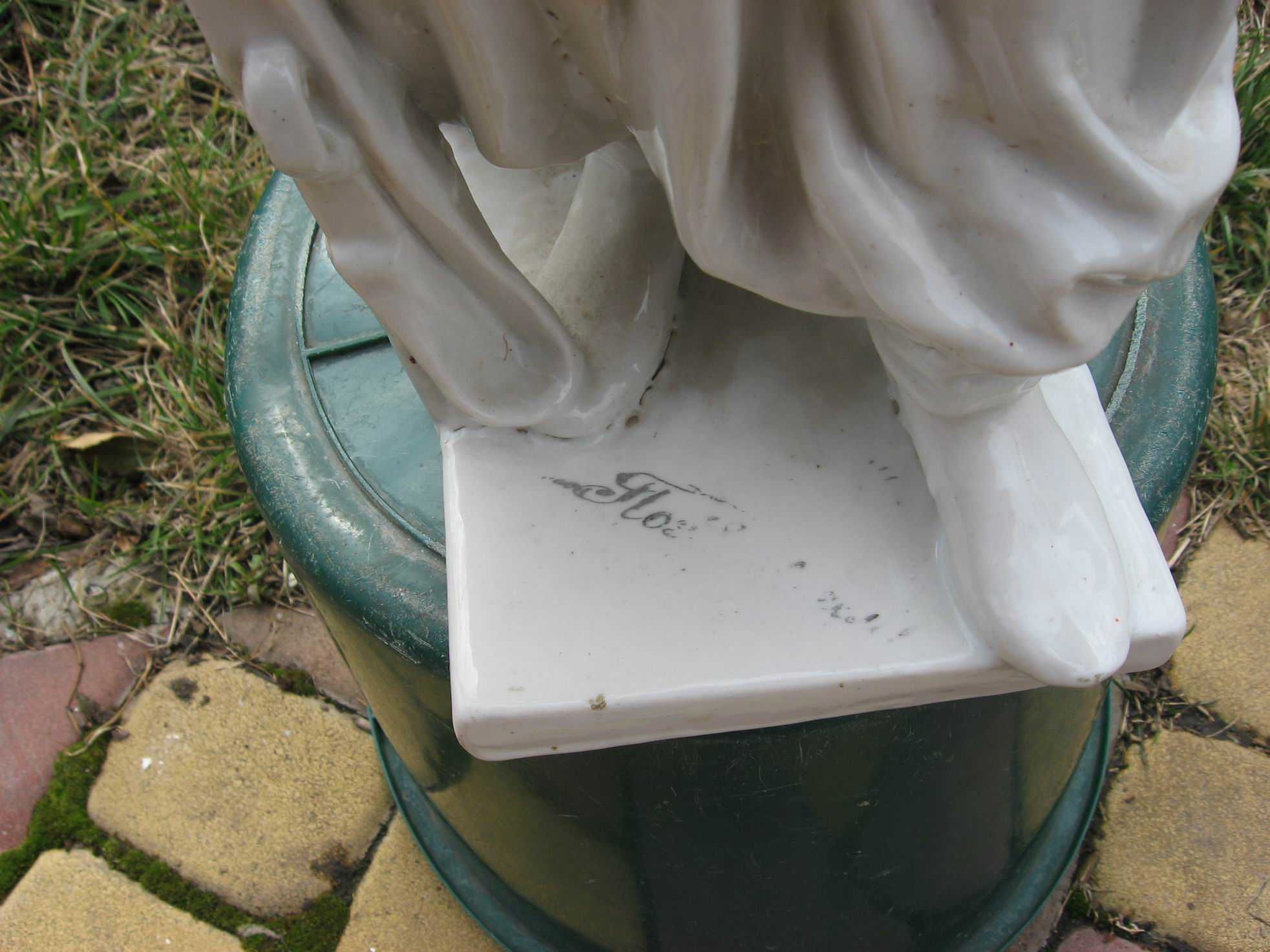 Статуэтка огромная фарфор Тарас Бульба ,50 см, Полонное, в белье