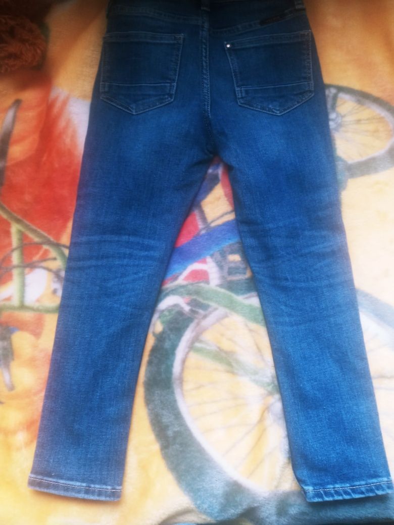 Spodnie jeansowe chłopięce 110