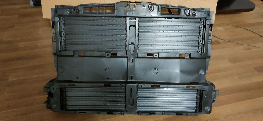 Телевізор Ford Escape 2020 mk4 установочна панель
- Lincoln Corsair 20