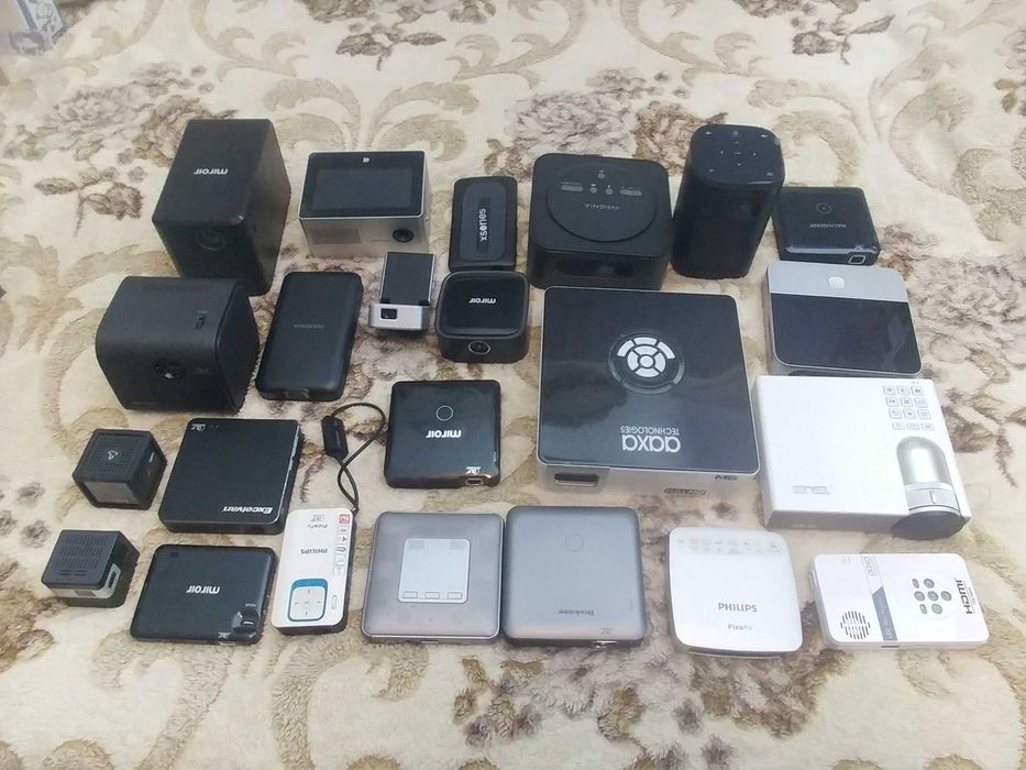 детский карманный проектор на аккумуляторе с медиа плеером uSD USB