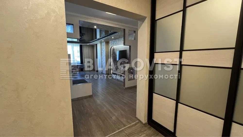 3-к - Чаадаєва, 2 - ЦЕГЛА - 2007р 6 поверх з 24 дорогі меблі та ремонт