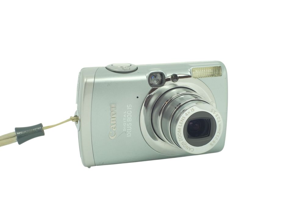 Canon DIGITAL IXUS 800 IS DigiCam Viral retro fotki Y2K aparat cyfrowy