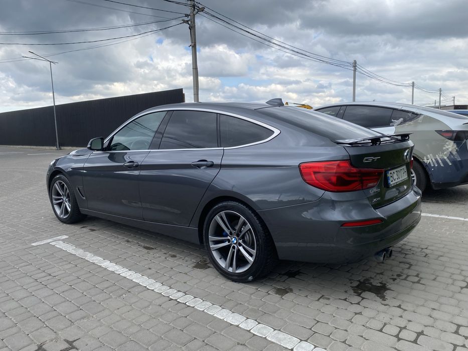 BMW 3GT 330i Grand Turismo 2.0T