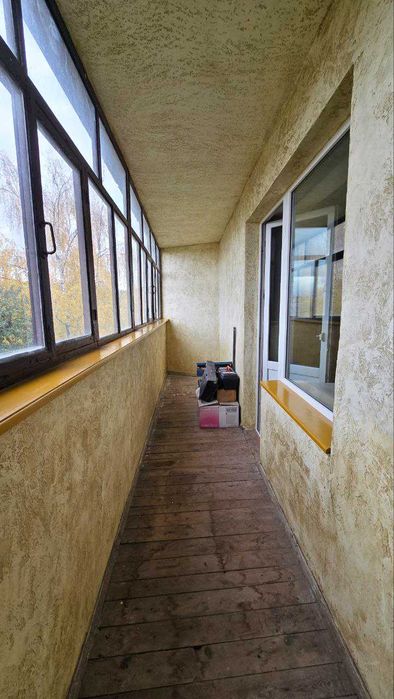 Продається 4-кімнатна квартира на вул. Земська, Сертифікат