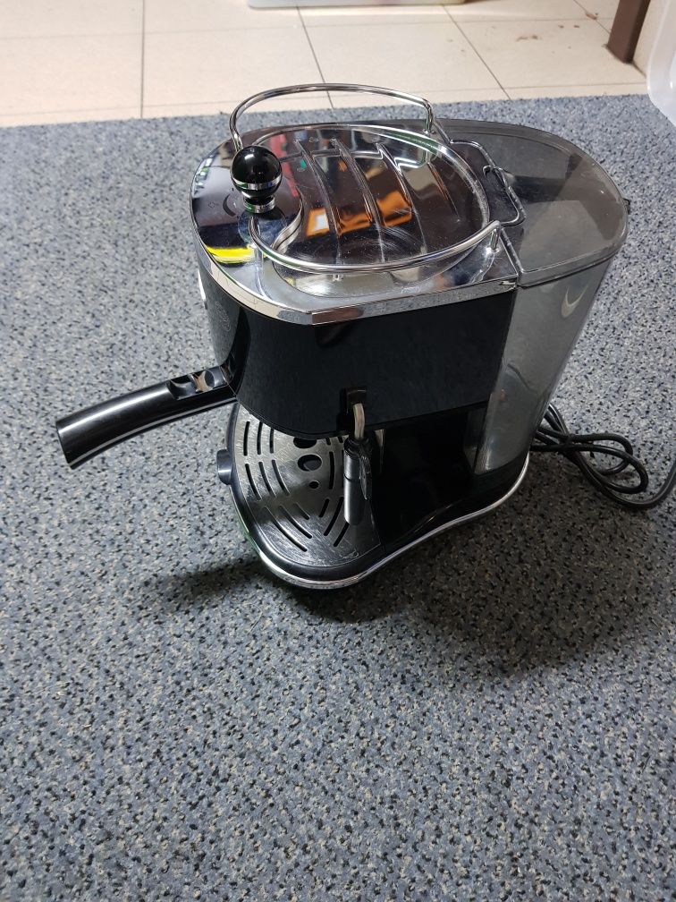 Ekspres do kawy Delonghi ECO310