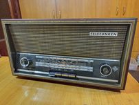 Ретро радиоприёмник "Telefunken  jubilate 201 " 1967 г.