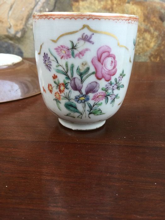 Covilhete chavena porcelana chinesa Chocolate Qianlong séc XVIII 14 cm