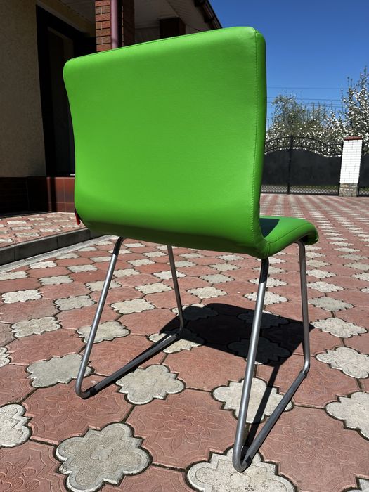 Стілець офісний ( салатовий)