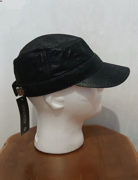 Бейсболка німка чорна з вушками