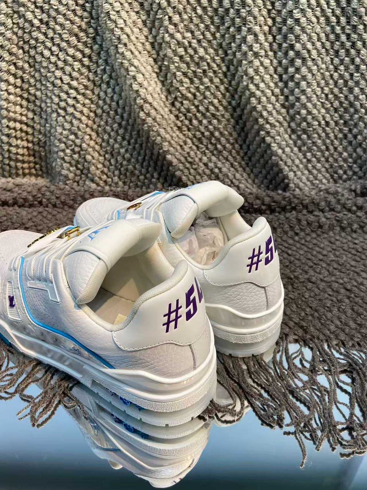 LOUIS VUITTON Trainer Edição Limitada