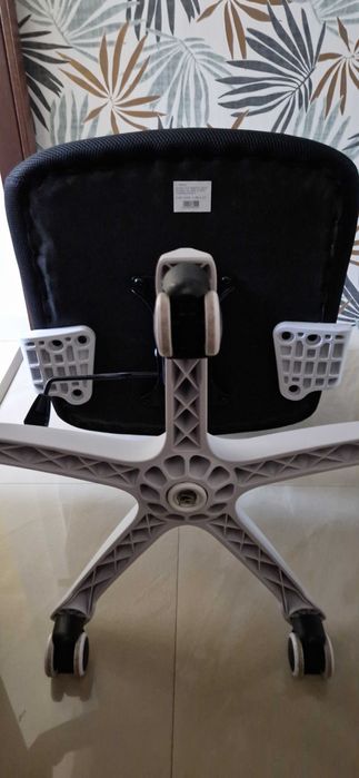 Sprzedam fotel do biurka FROSTEA