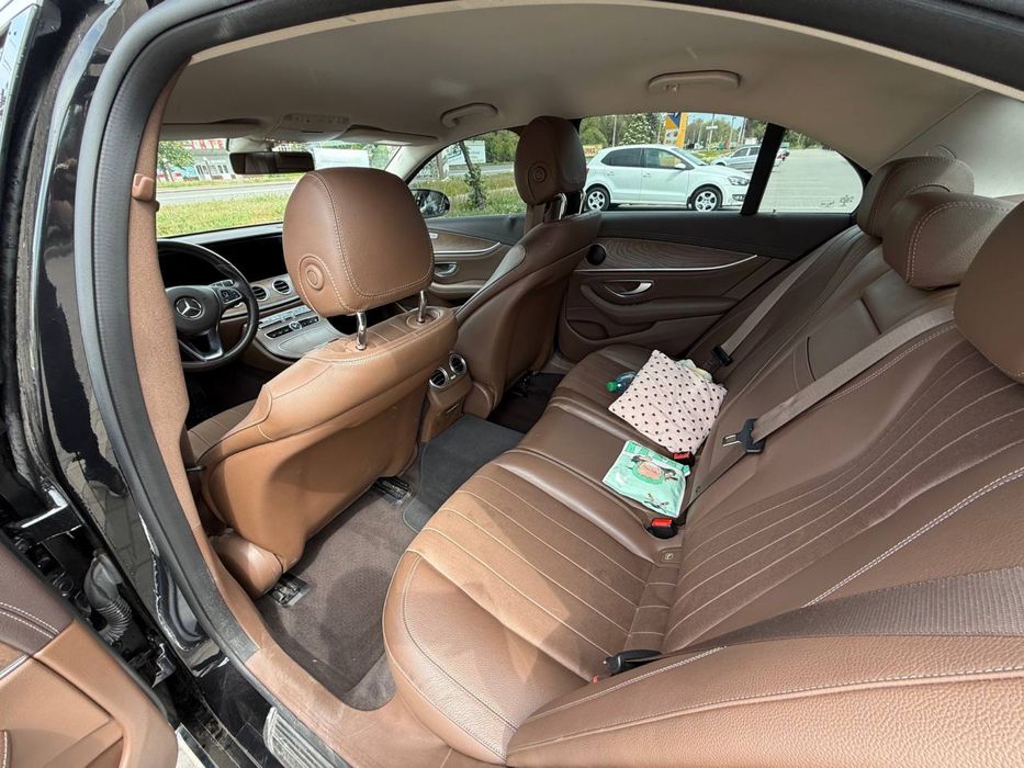 Mersedes-Benz E-Class 2017 W 213 220d G-tronic 195 k. c 4Matik