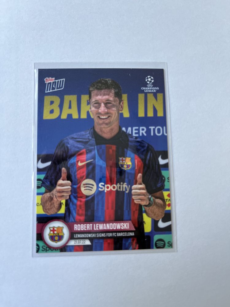 Karta Topps Now Lewandowski Signs for Barcelona