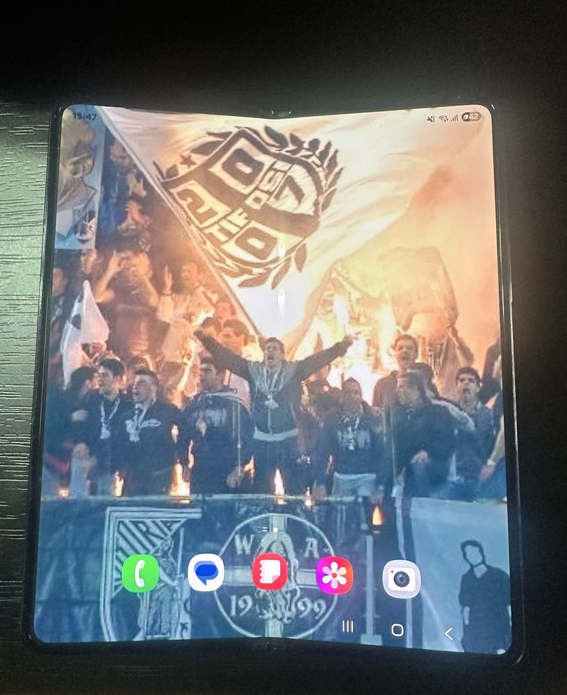 Samsung Z fold 4