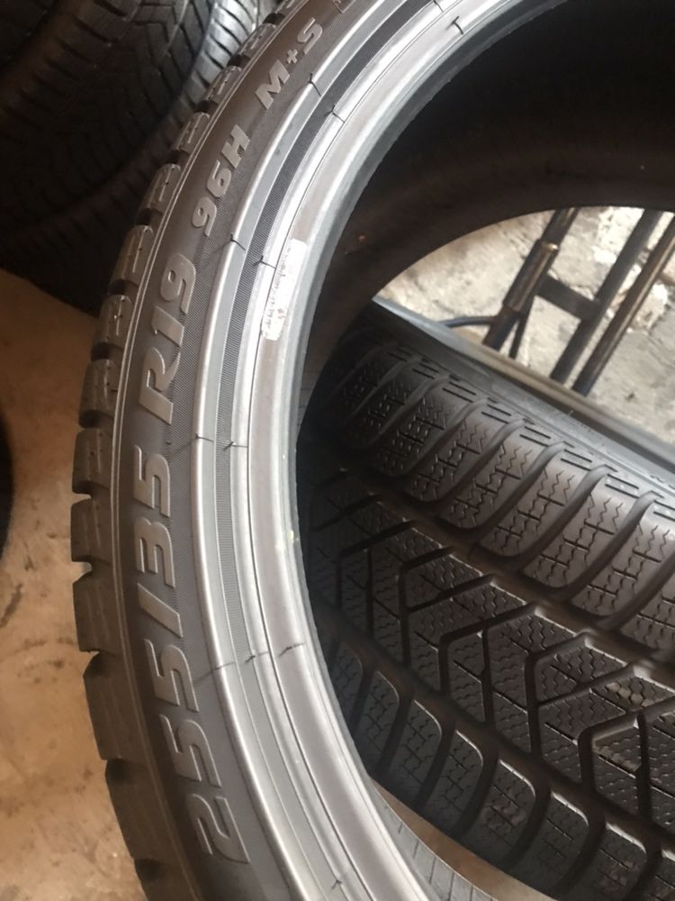 255/35/19+225/40/19 R19 Pirelli SottoZero 3 4шт зима