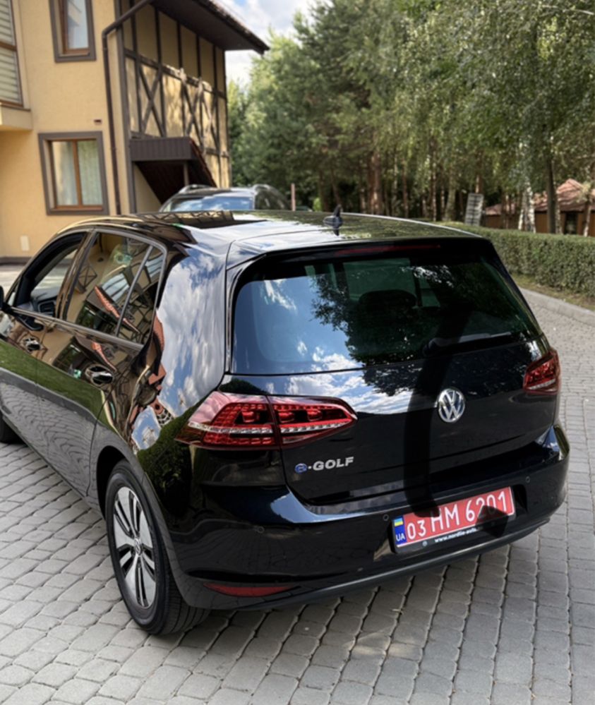Продаеться e Golf 24 kwt 2015