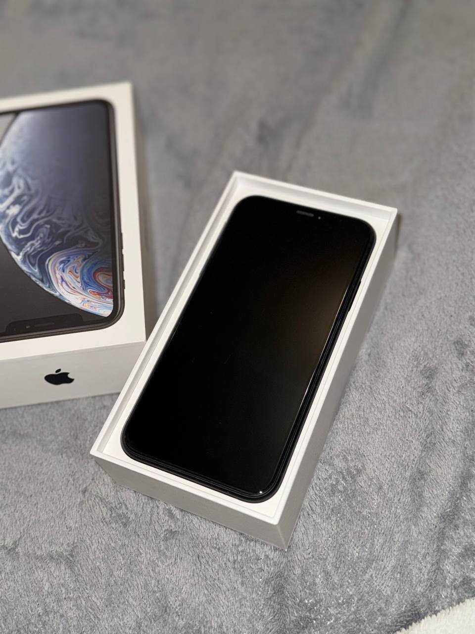 iPhone XR 64 GB black