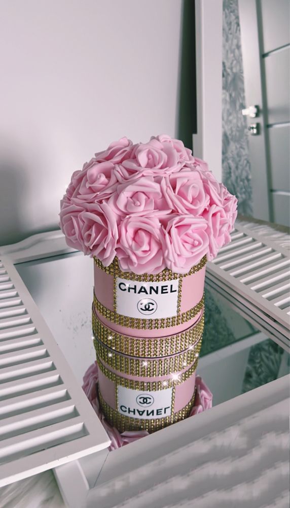 Flower box Chanel Versace LV