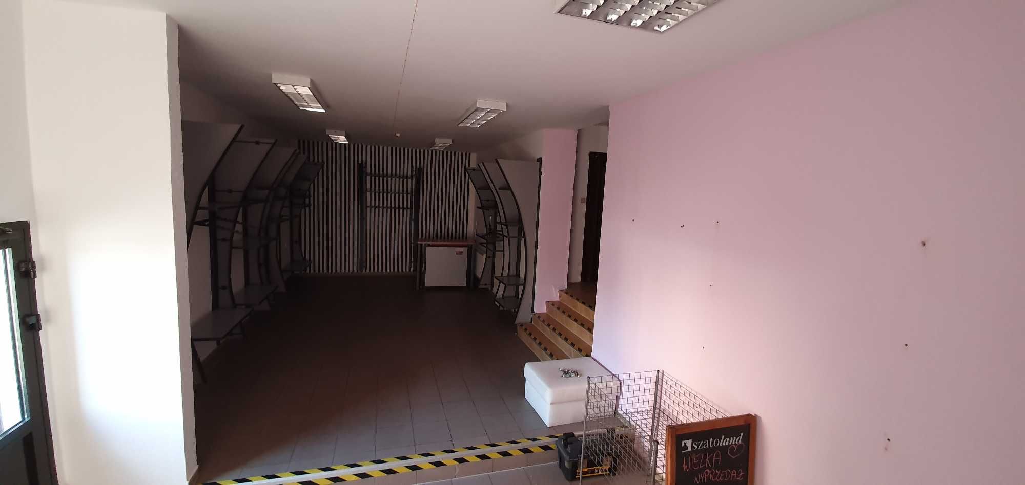 Racibórz Centrum, ul Opawska 76  
parter,sklep, usługi, biuro