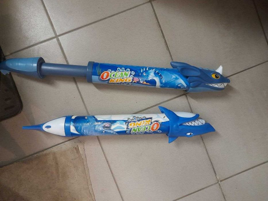 дитячі водні пістолети