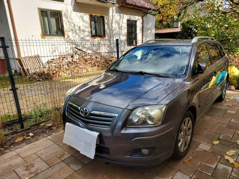 Toyota Avensis T25, 1,8 benzyna, kombi 2008