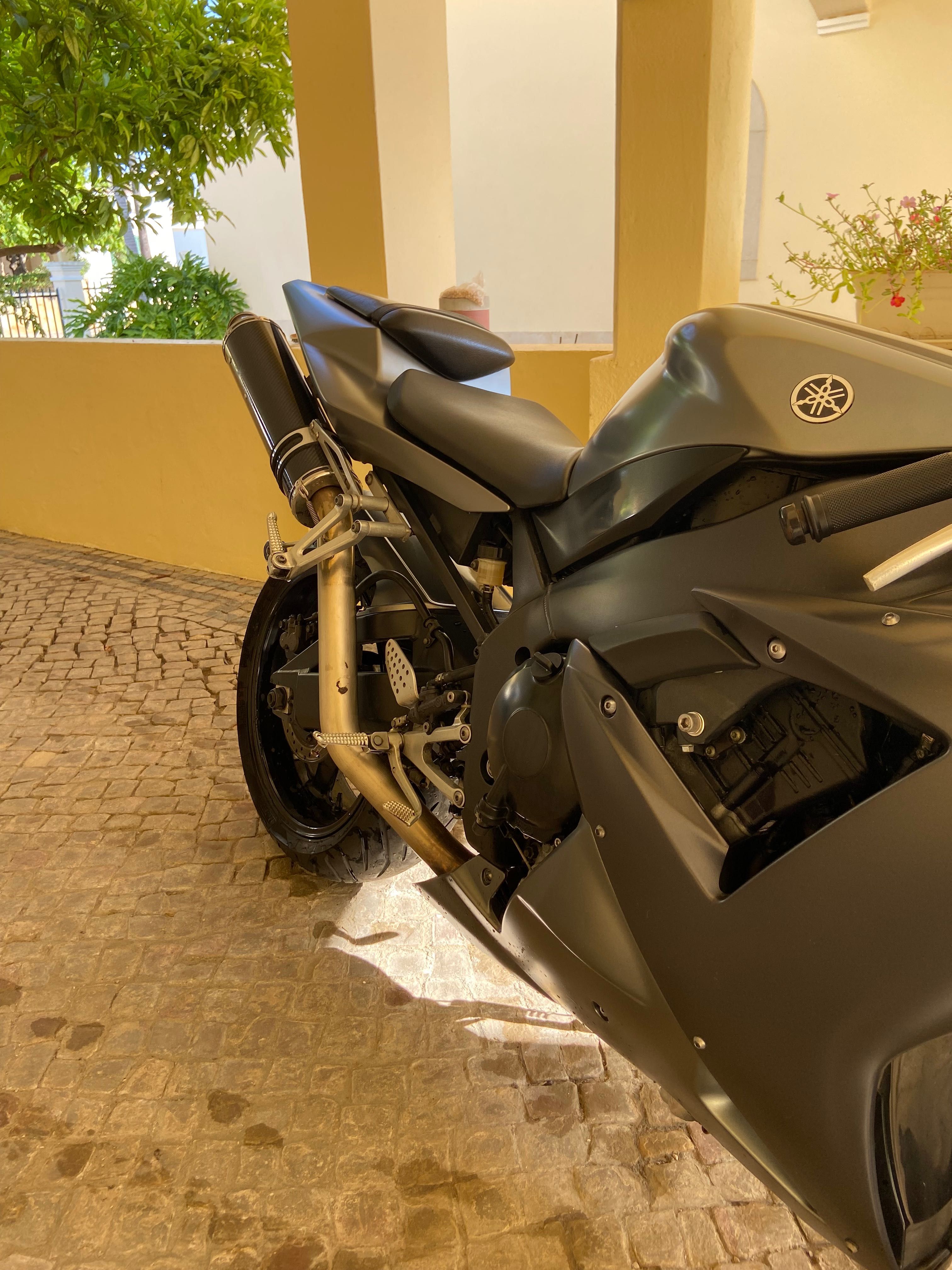 Yamaha R1 2002 – Excelente estado – Extras