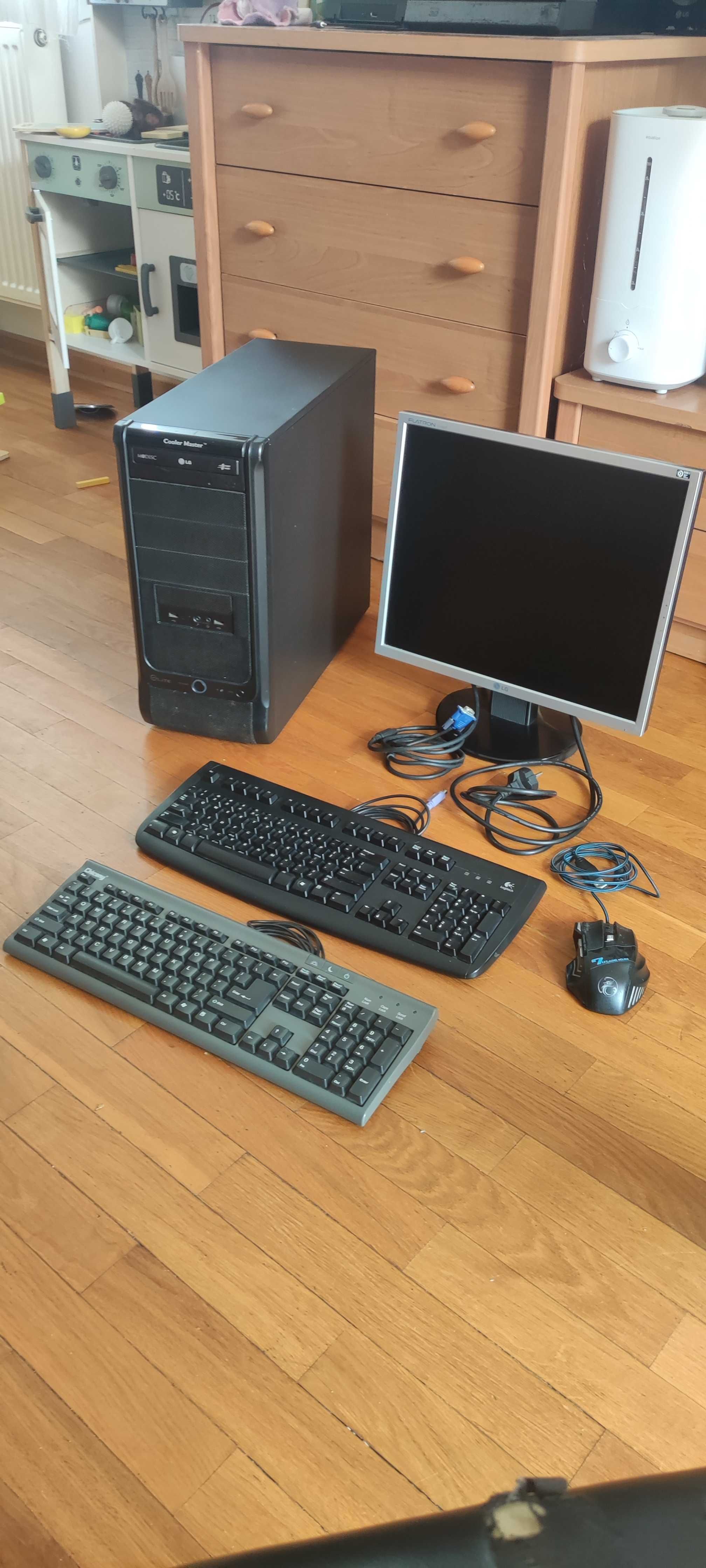 Komputer stacjonarne Cooler Master Elite