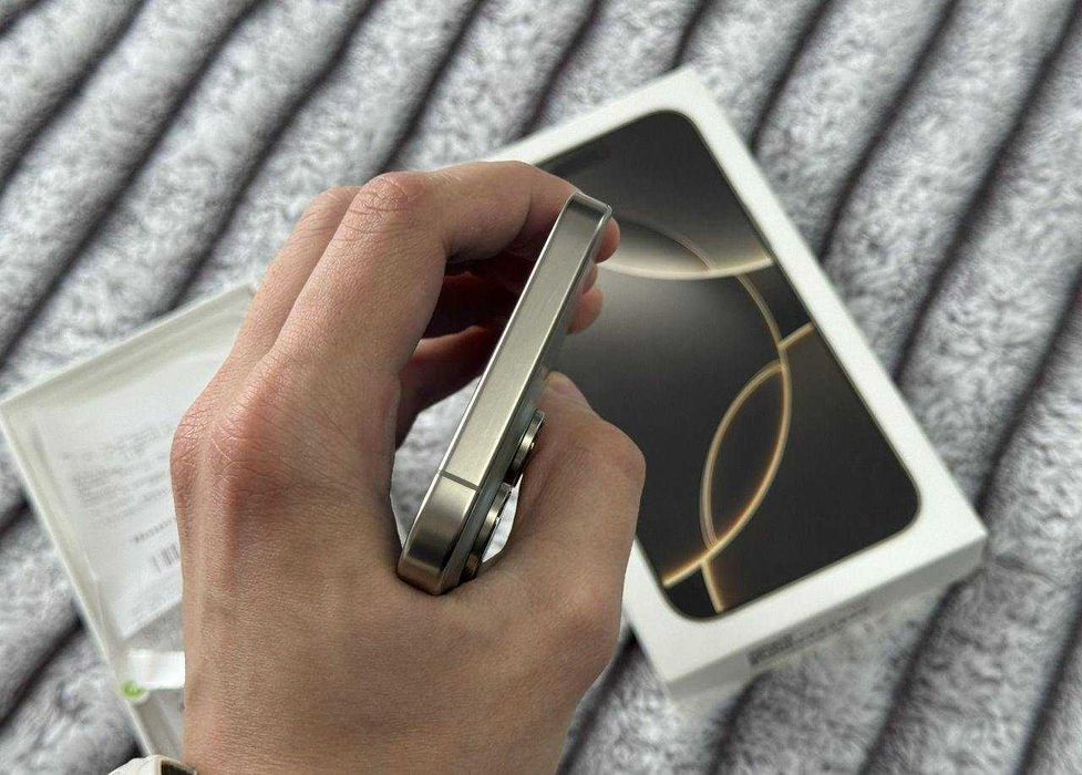 iPhone 16 Pro Max, 256 ГБ
