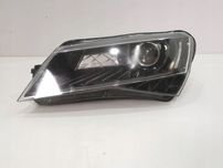 Superb Iii 3V Lampa Lewy przód igła Xenon Led