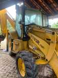 Retro Escavadora KOMATSU 2900 horas