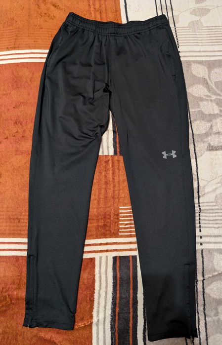 Мужские спортивные штаны Under Armour, размер M