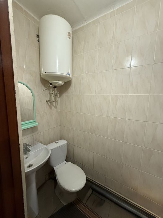 Продаю дві кімнати в гуртожитку Колос