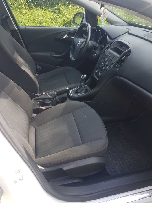 Opel Astra j 1.4 lpg