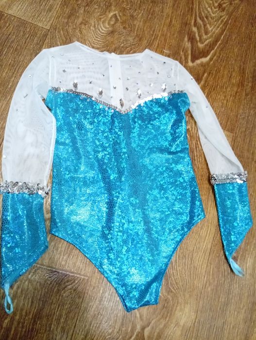 Продам танцевальный детский купальник