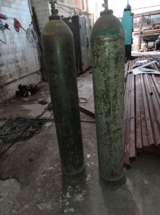 Продам баллоны б/у