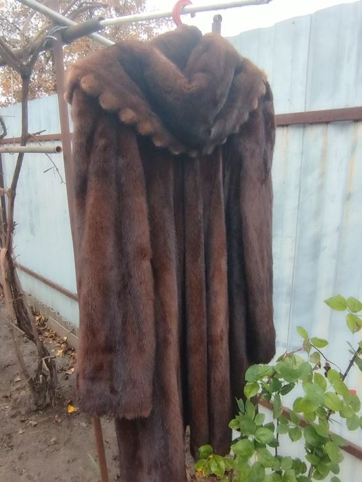 Дуже якісна норкова шуба