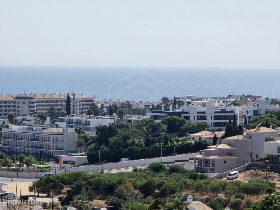 Apartamento T2 Duplex com Vista Mar e Varandas, em Montechoro, Albu...