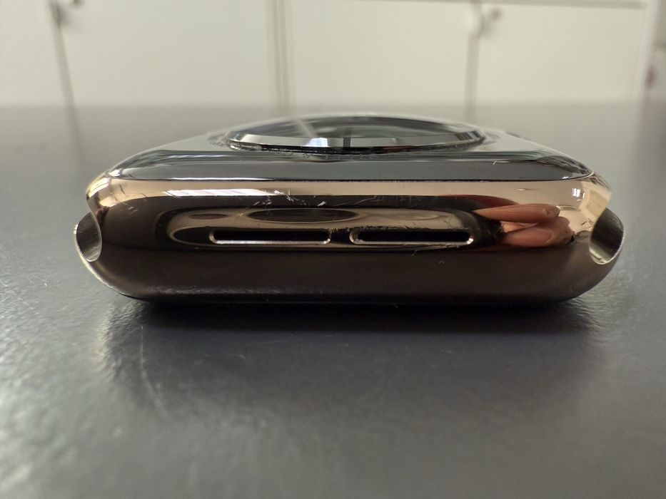 Apple Watch Series 4 40mm Stainless Steel Gold