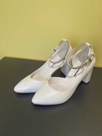 Белые свадебные туфли, 37 размер
