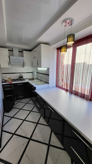 Продаж 2к квартири з вишуканим ремонтом проспект Свободи, новобудова