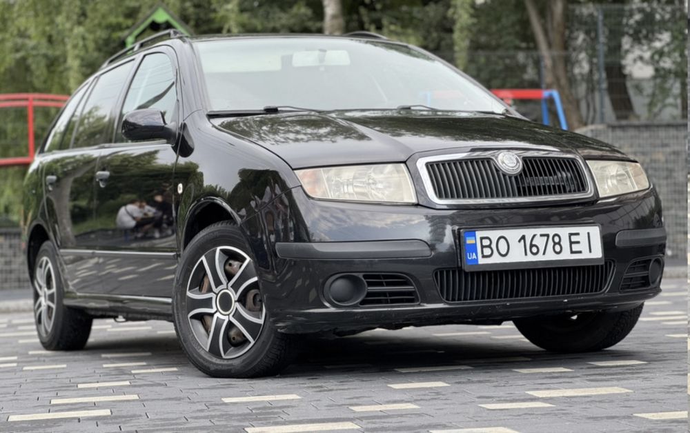 Шкода Фабія / Skoda Fabia 1.4 Газ / Бензин Універсал