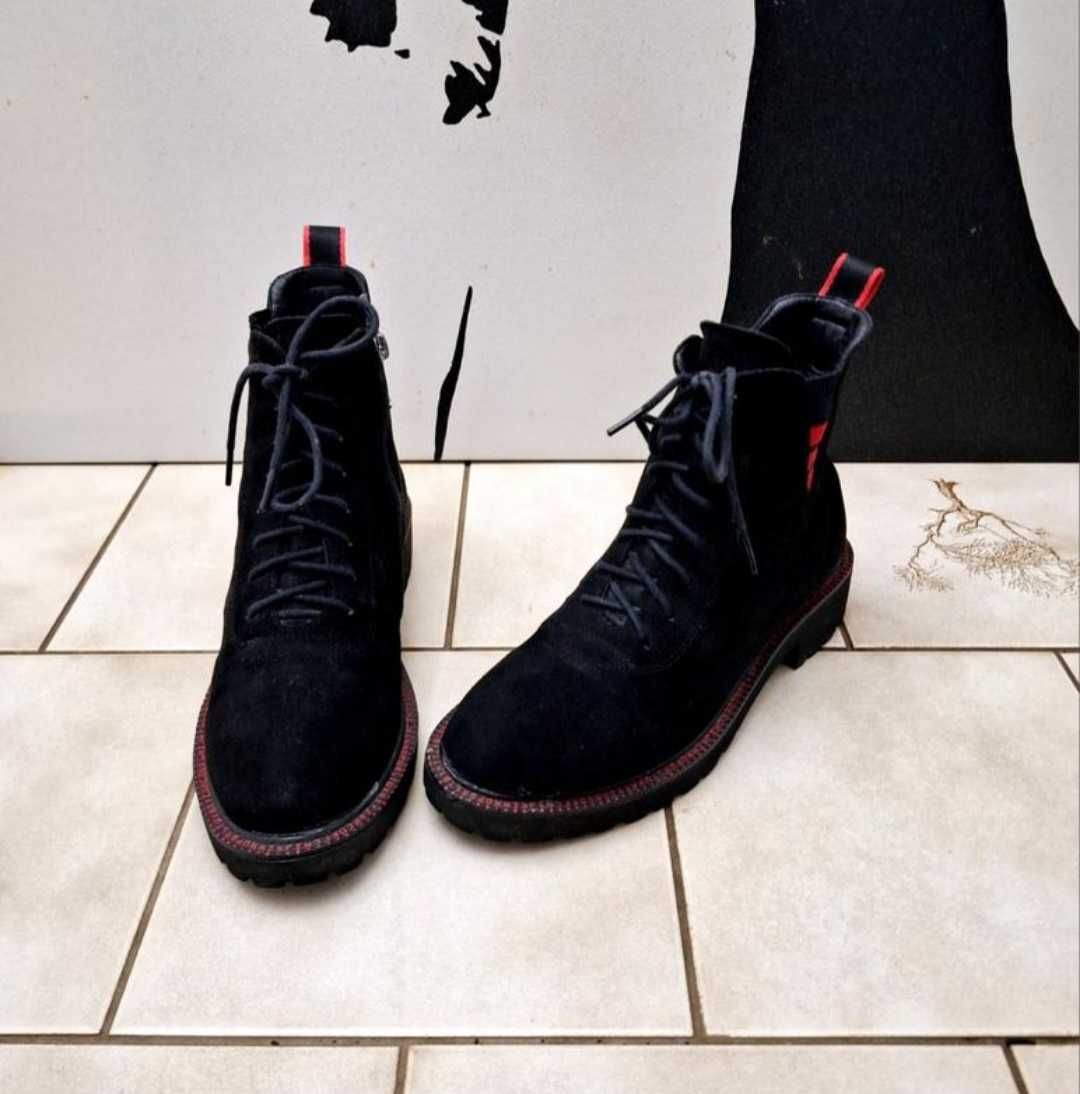 Чорні з червоним черевики, ботінки, loretta, італія