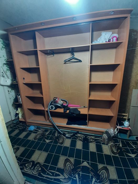 Продам шкаф купе