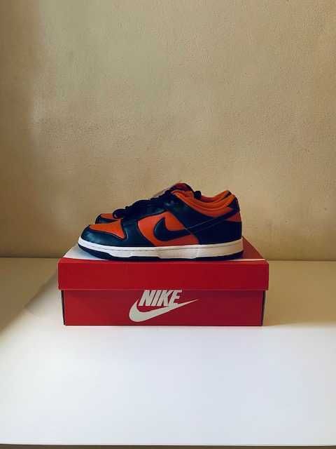 Dunk low orange blue