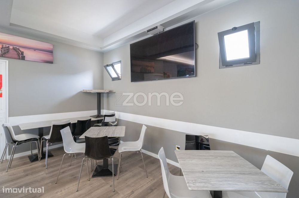 Espaço Comercial , Restauração com Esplanada Caniço Santa Cruz