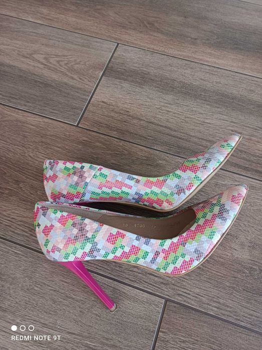 Szpilki, czółenka wielobarwne VENEZIA, rozm. 38