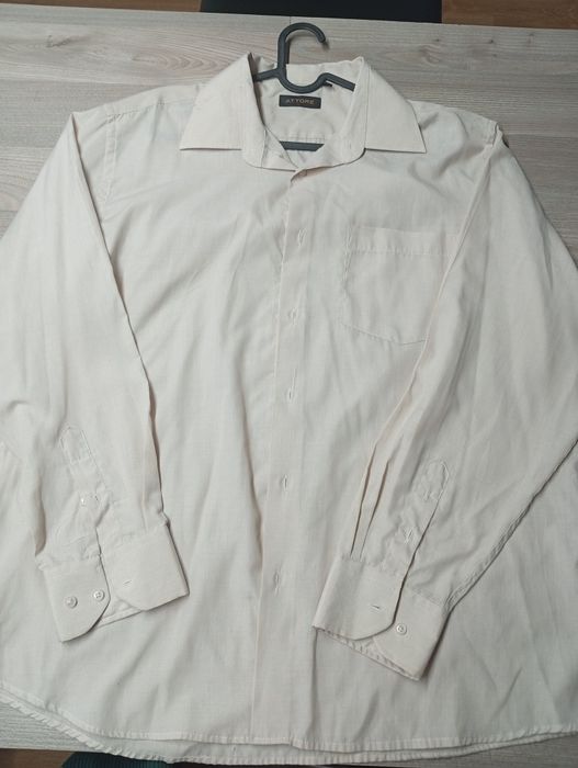 Camisa bege como nova