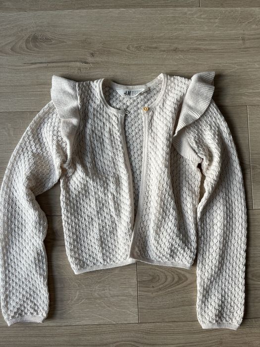 Śmietankowy sweterek H&M