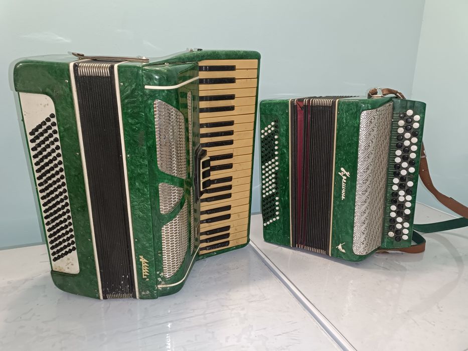 Продам аккардеон