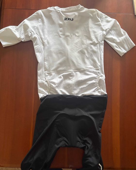 Trisuit Aero 2XU / Fato de Triatlo Aerodinamico 2XU